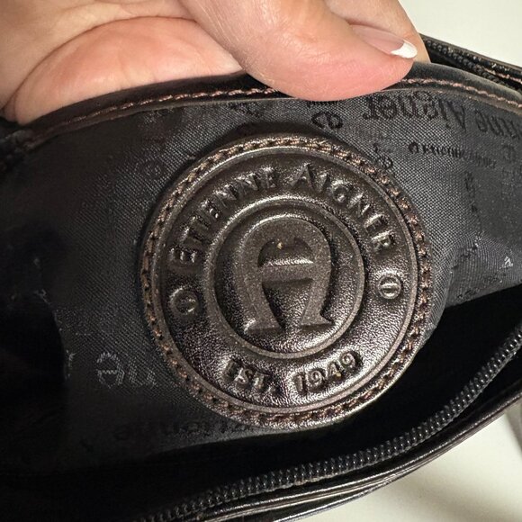 Etienne Aigner Black Leather Shoulder Bag Multiple Compartments Top Zipper - Picture 2 of 10